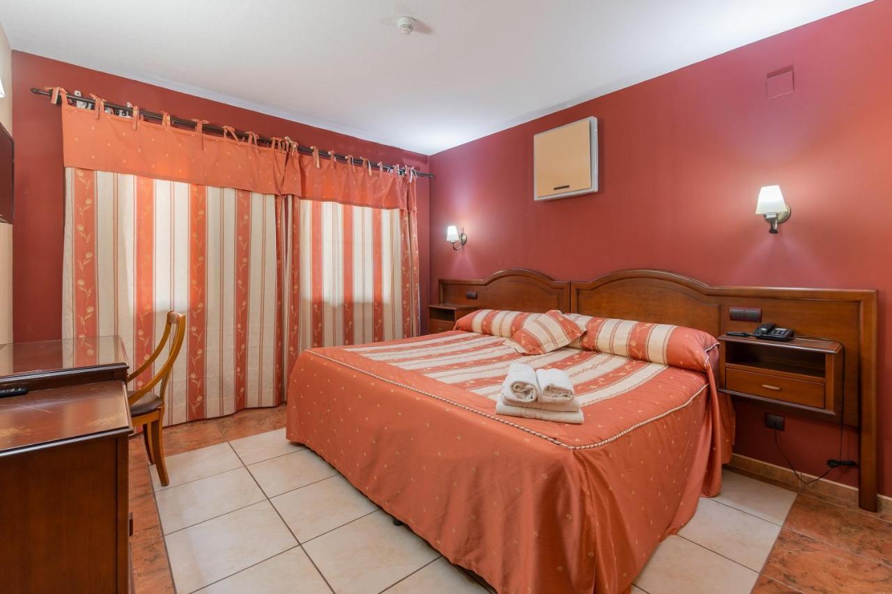 Hotel Puerta De Javalambre La Puebla De Valverde Exteriér fotografie