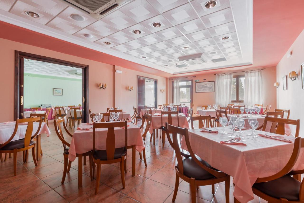 Hotel Puerta De Javalambre La Puebla De Valverde Exteriér fotografie