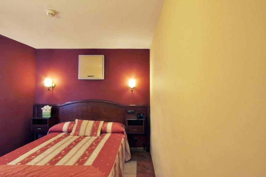 Hotel Puerta De Javalambre La Puebla De Valverde Exteriér fotografie
